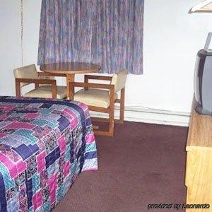 Economy Inn Cadillac Quarto foto