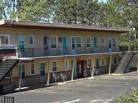 Economy Inn Cadillac Exterior foto